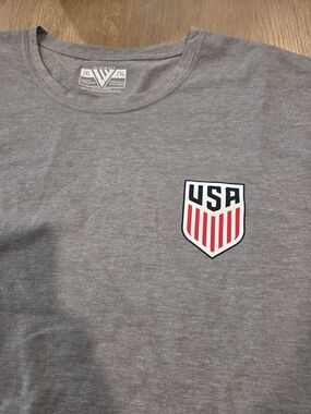 Levelwear USA Shield Graphic T-Shirt - Gray